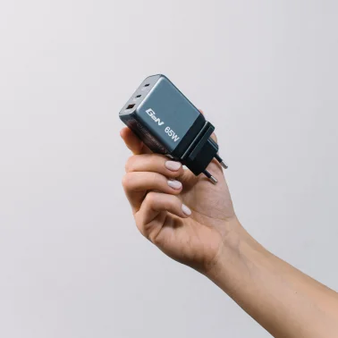 Verbatim® 65-Watt 3-USB-Port GaN Wall Charger