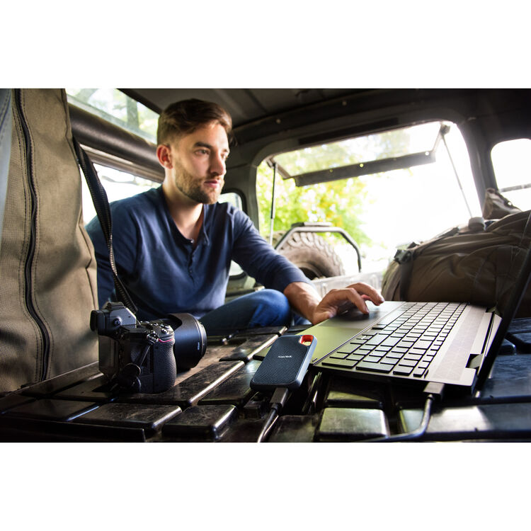 SanDisk 2TB Extreme Portable SSD V2