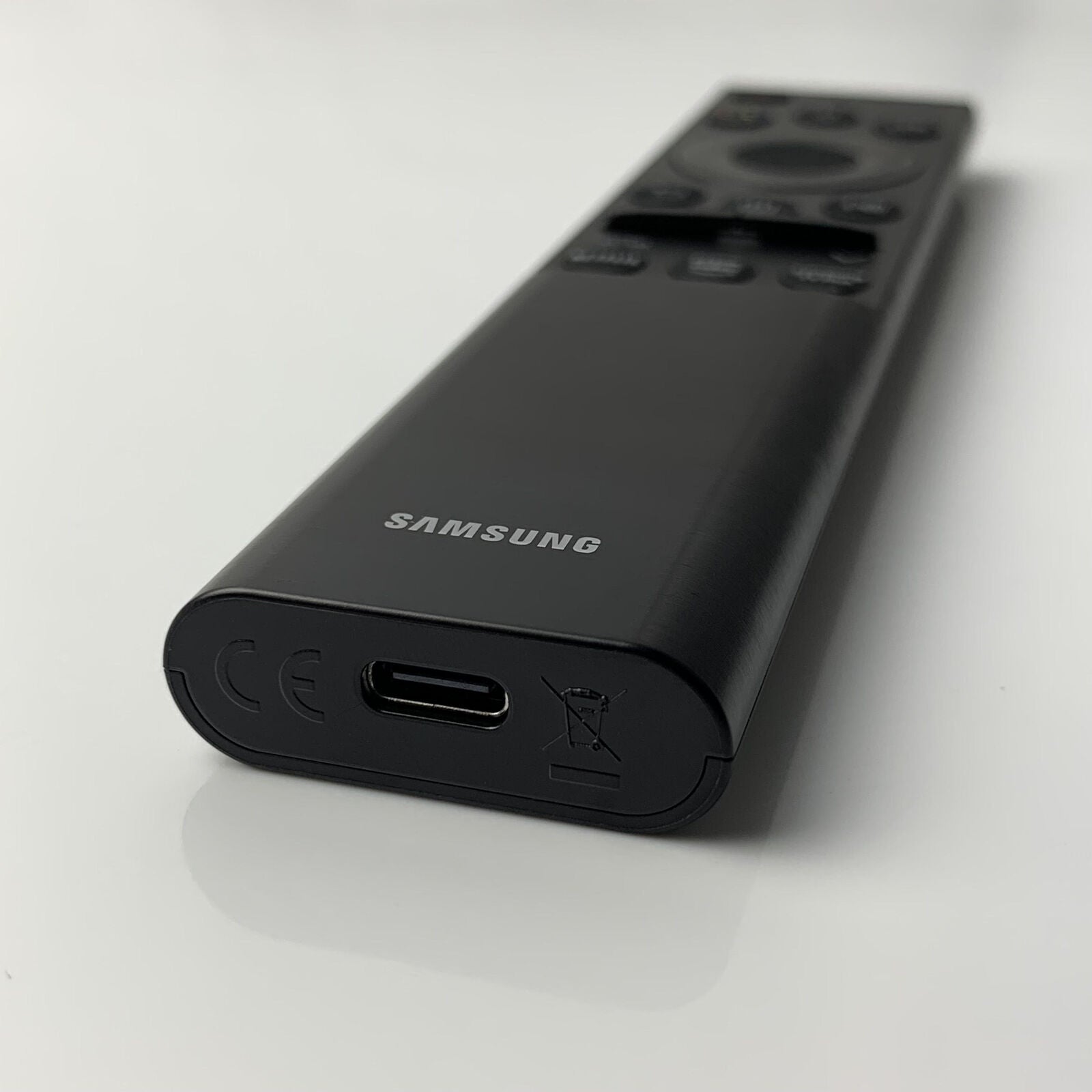 2021/2022 Solar Samsung Bluetooth Smart Remote Control with Mic