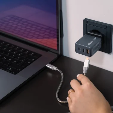 Verbatim® 65-Watt 3-USB-Port GaN Wall Charger