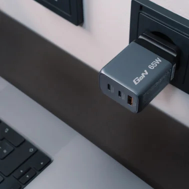 Verbatim® 65-Watt 3-USB-Port GaN Wall Charger