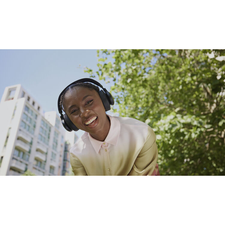 JBL Live 670NC Wireless On-Ear Headphones with Adaptive Noise Cancelling