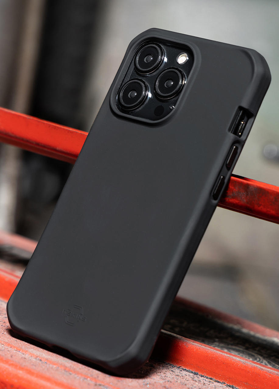 ITSKINS Hybrid_R Silk MagSafe Case for Apple iPhone 14 Pro Max (Black)